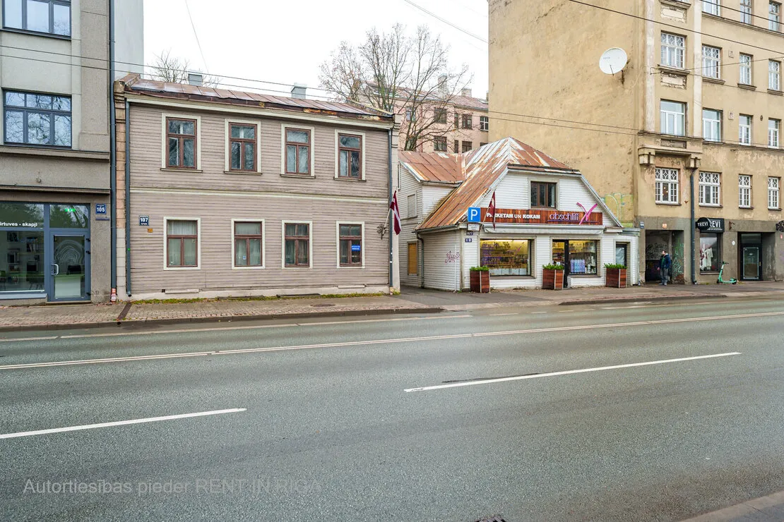 Rīga, Centrs, Aleksandra Čaka iela 107