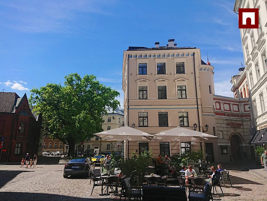 Rīga, Vecrīga, Doma laukums 1