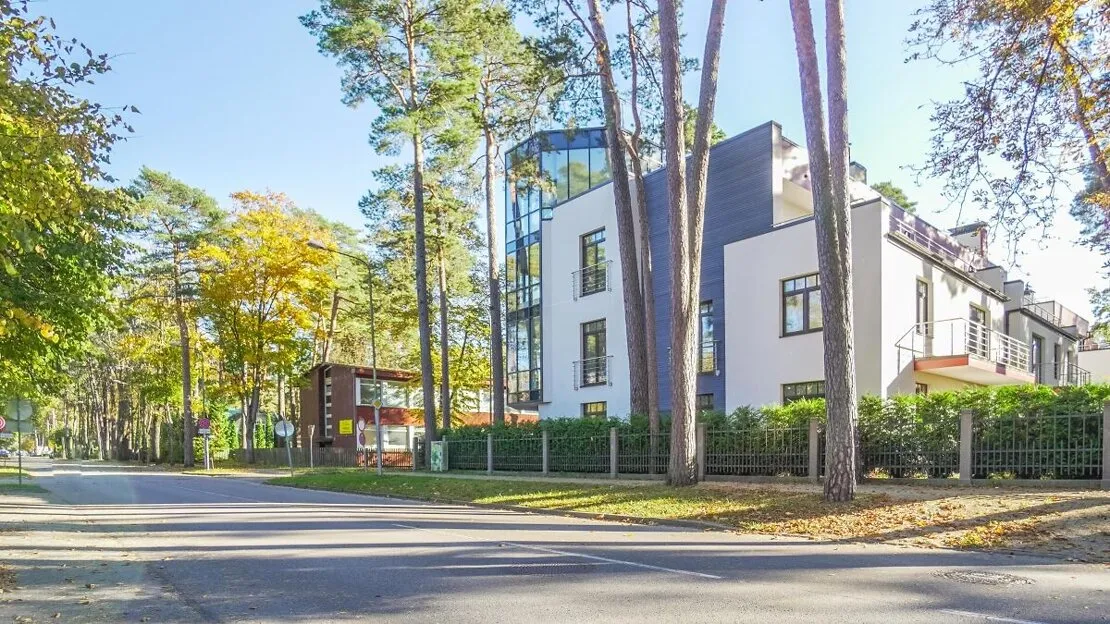 Jūrmala, Dzintari, Dzintaru prospekts 12
