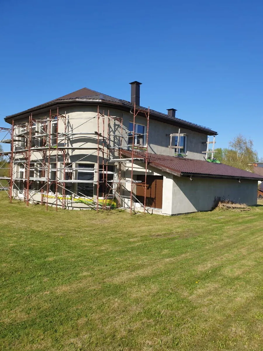 Ropažu nov., Saurieši, Burtnieku iela 12