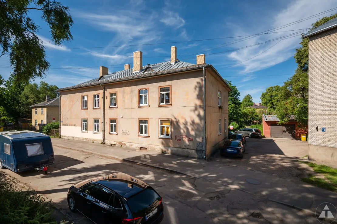 Kolkasraga iela 15