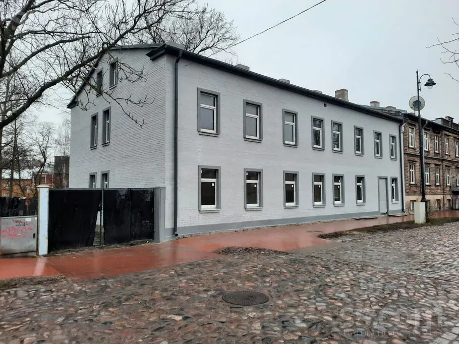 Plavas 3, Centre