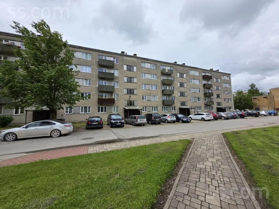 Draudzības iela 6, Kalnciems