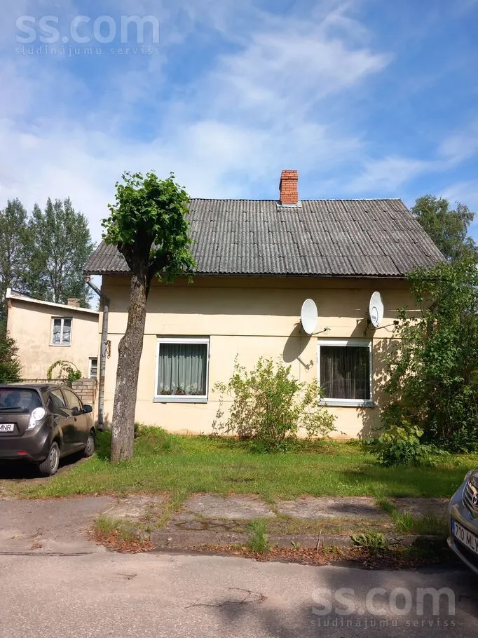Domes bulvars 10, Valka