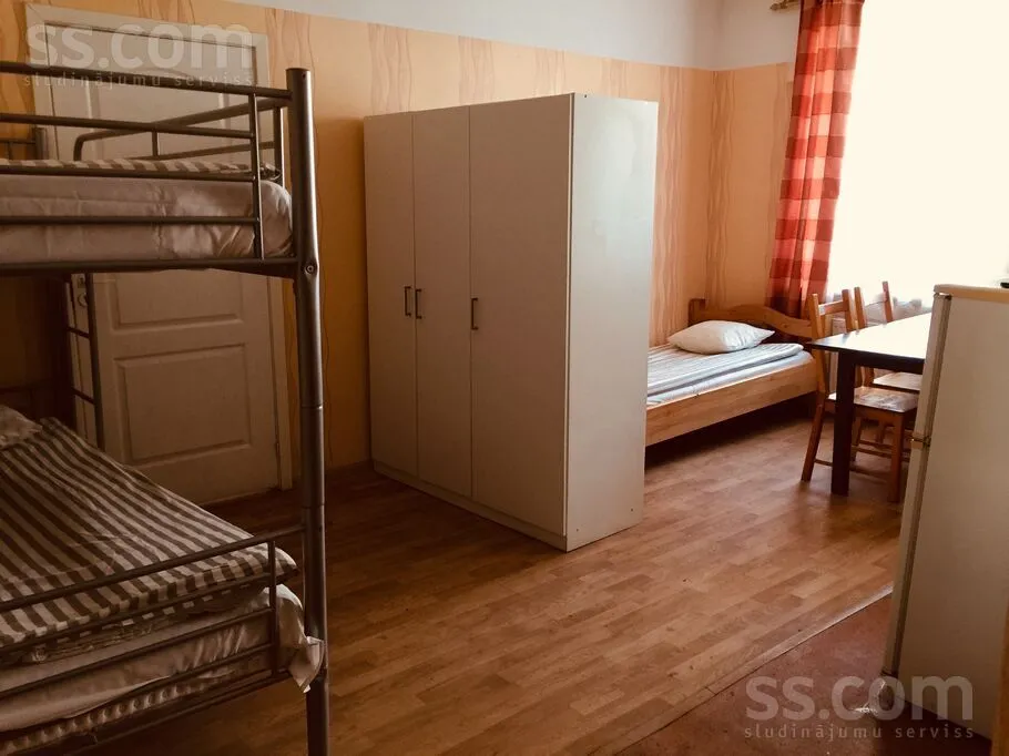 Sadovnikova 47, Centre