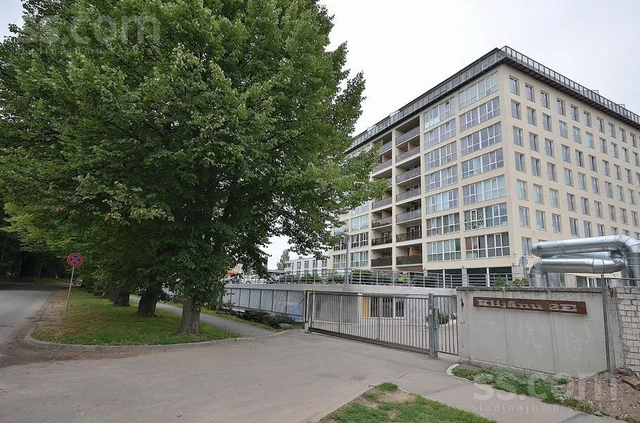 Klijanu 6, Centre