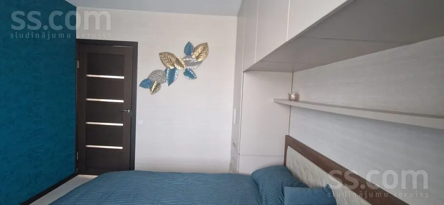 Eizenshteina 69, Mezhciems