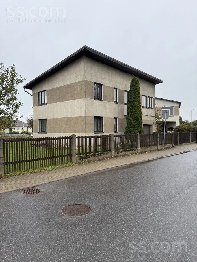 Jaunzemju iela 2, Valmiera