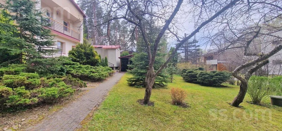 Dzeņu 14, Saulkrasti
