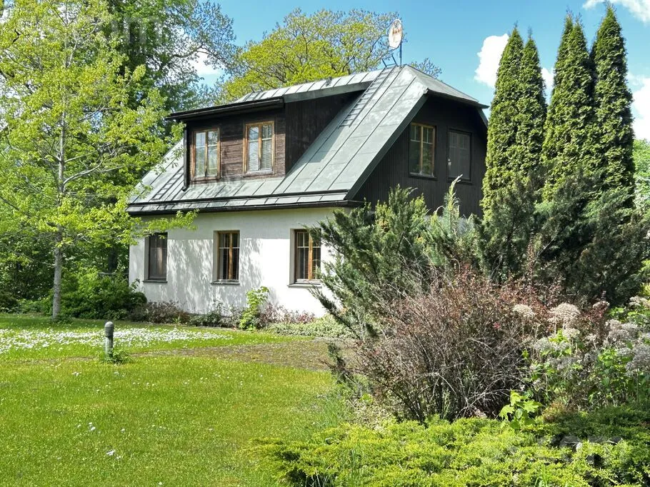 Salenieki 32, Jaksti, Salaspils l. t.