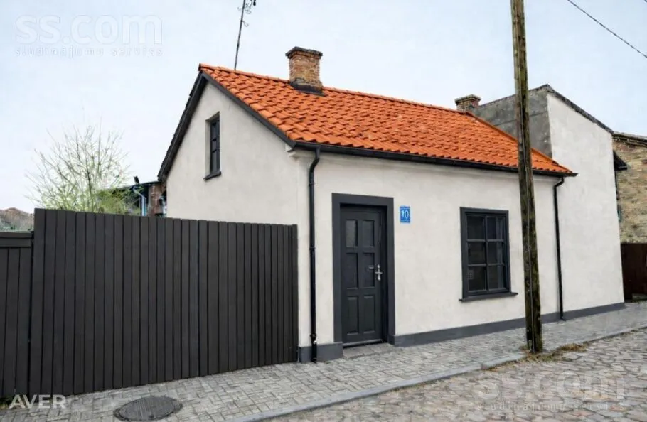 Kapteiņu 10, Ventspils