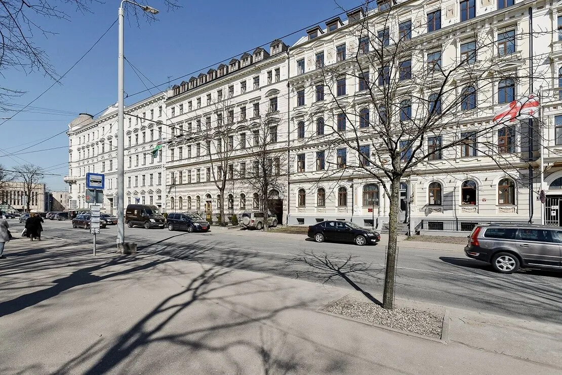 Rīga, Centrs, Raiņa bulvāris 3