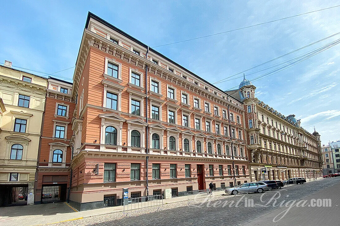 Alfrēda Kalniņa iela 6