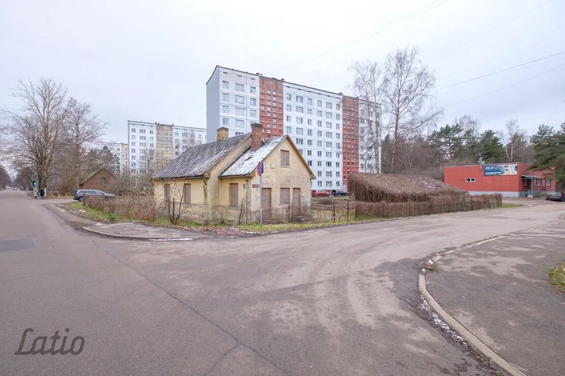 Jūrmala, Kauguri, Skolas iela 19