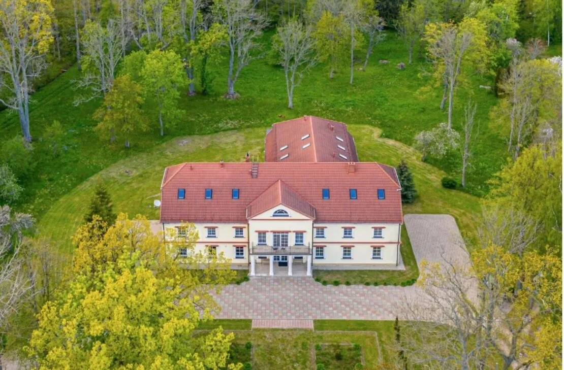 Pāvilosta, Ziemupes muiža