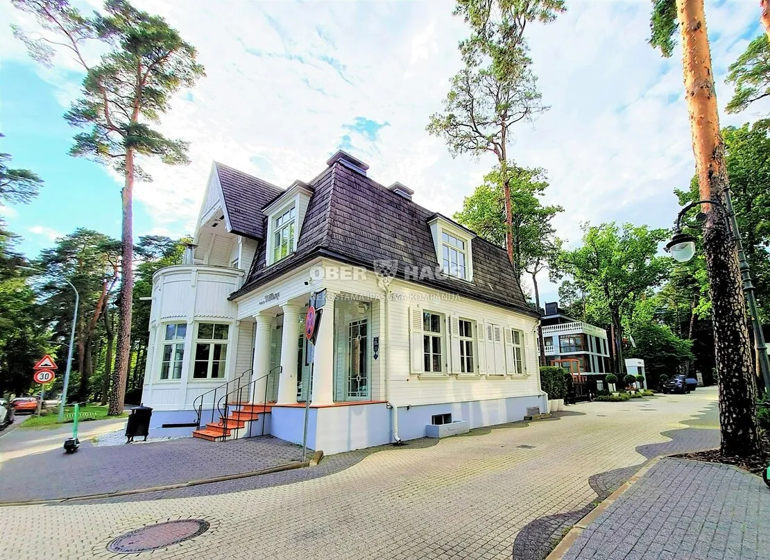 Jūrmala, Bulduri, Bulduru prospekts 17/19