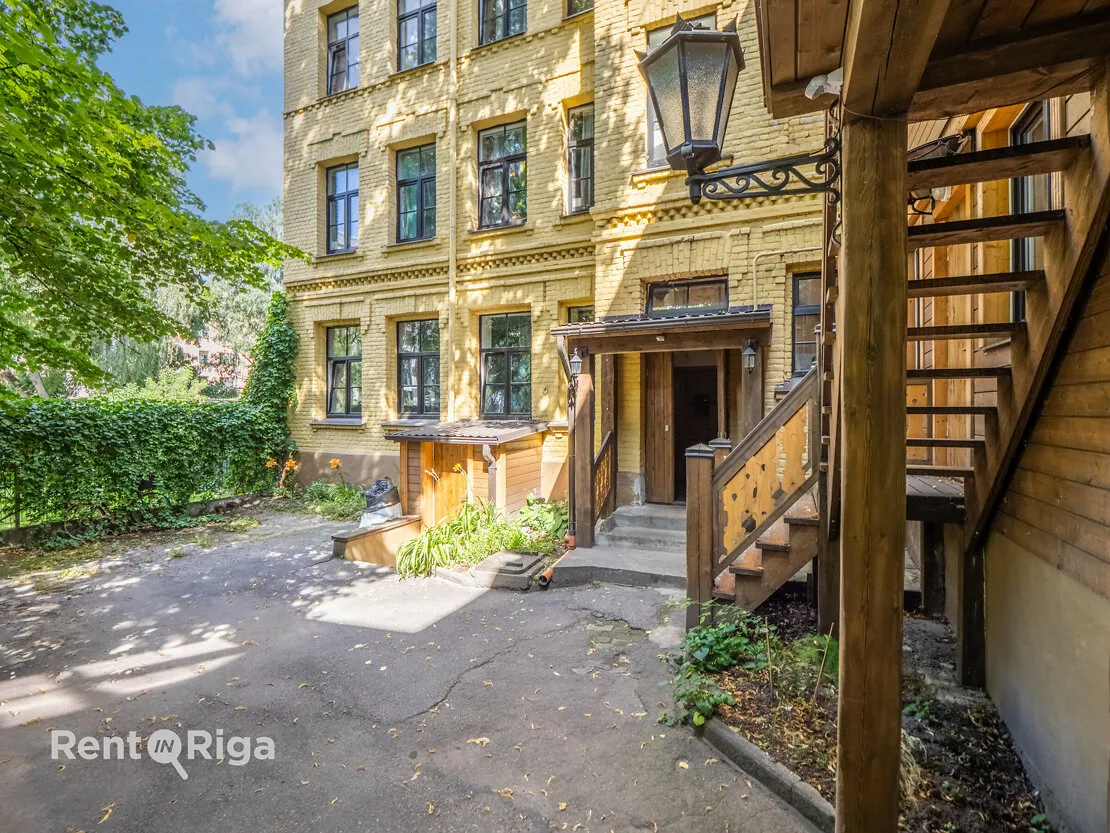 Rīga, Centrs, Aleksandra Čaka iela 99
