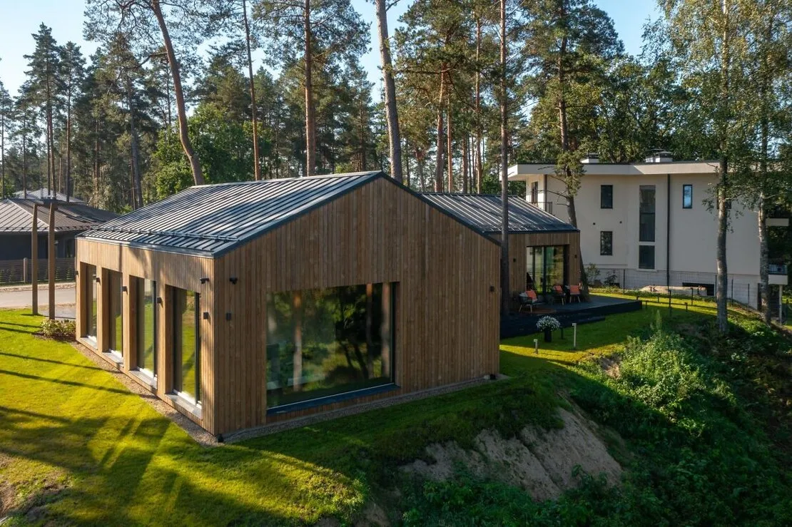 Ropažu nov., Sunīši, Mārtiņrožu iela 38