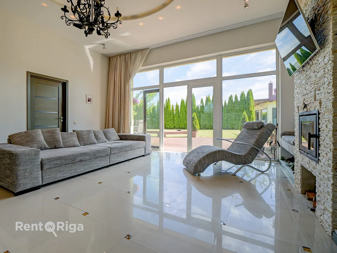 Ropažu nov., Ulbroka, Rotaļu iela