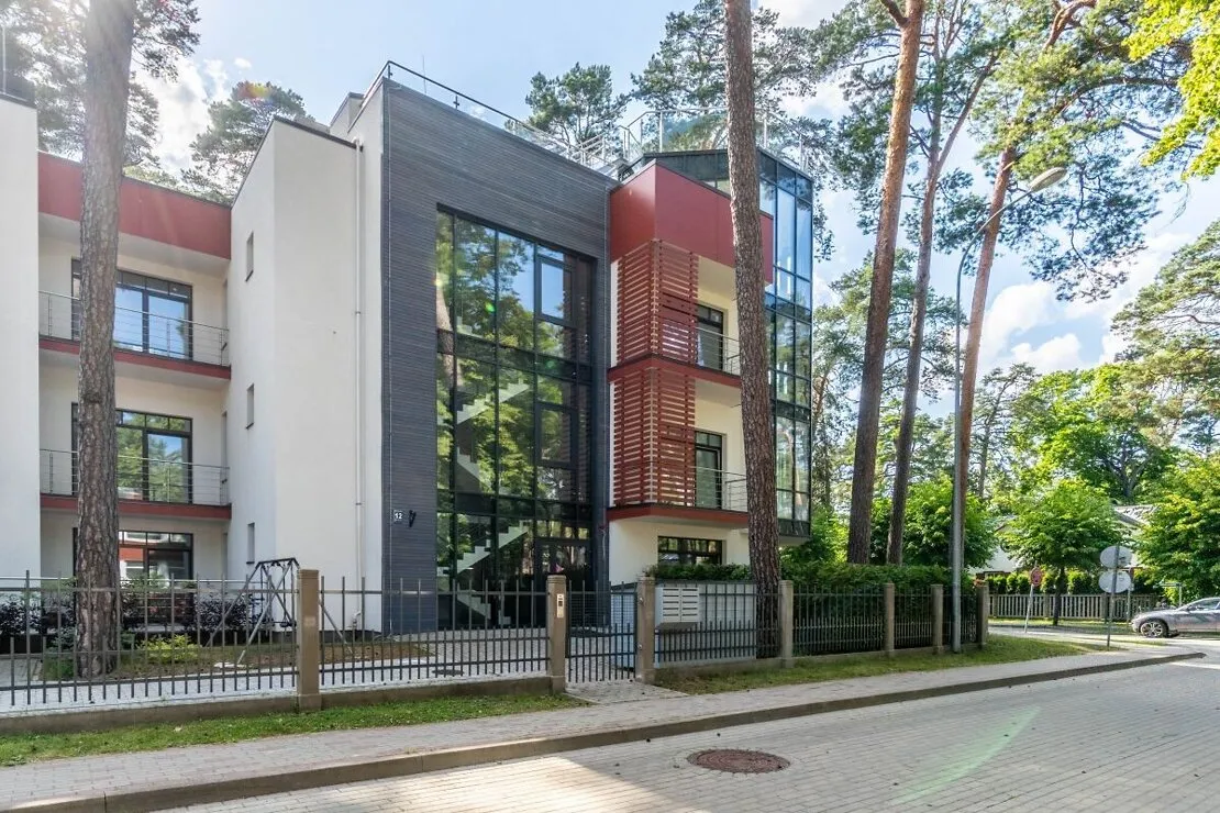 Jūrmala, Dzintari, Dzintaru prospekts 12