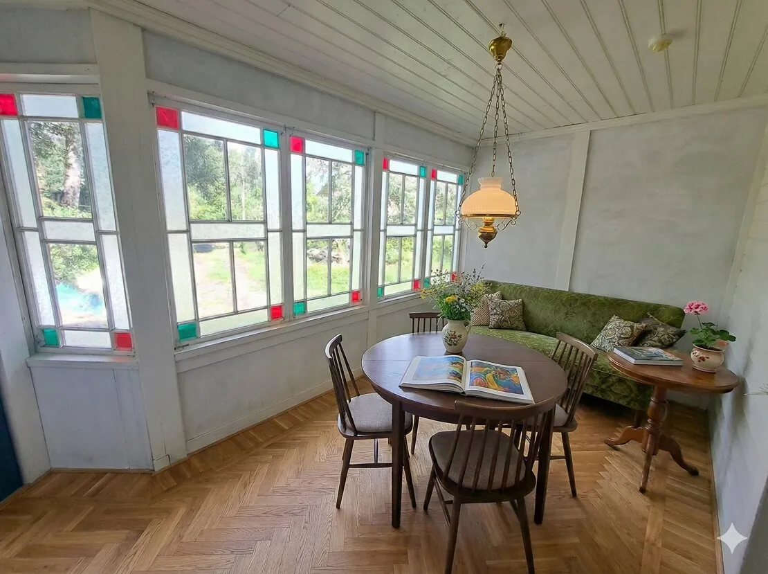 Jūrmala, Dzintari, Emīlijas iela 10