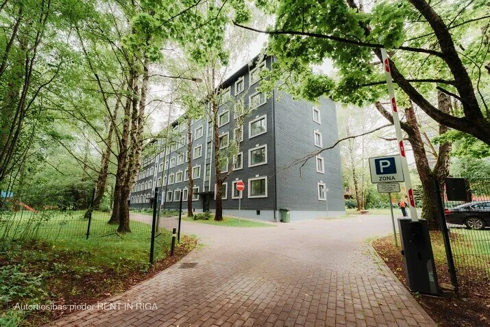 Rīga, Mežaparks, Ezermalas iela 4