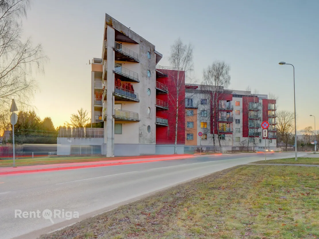Rīga, Zolitūde, Anniņmuižas iela 20