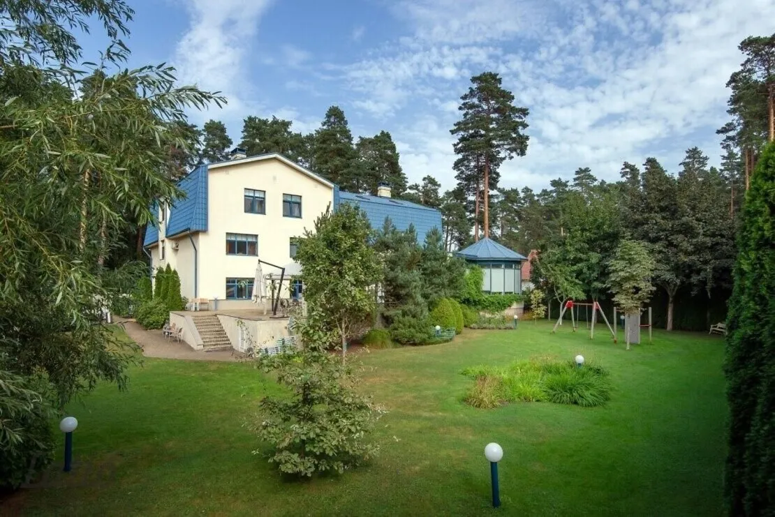 Ropažu nov., Priedkalne, Krastmalas iela 12