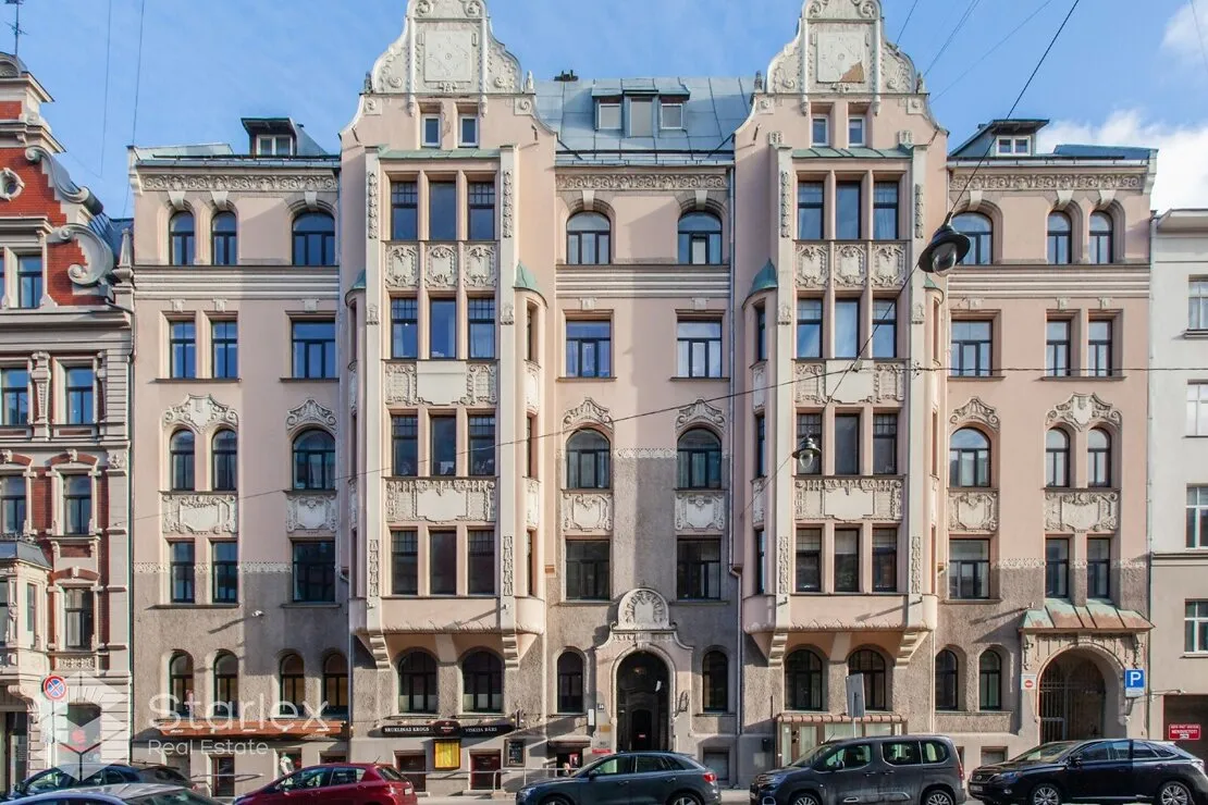 Lāčplēša iela 35