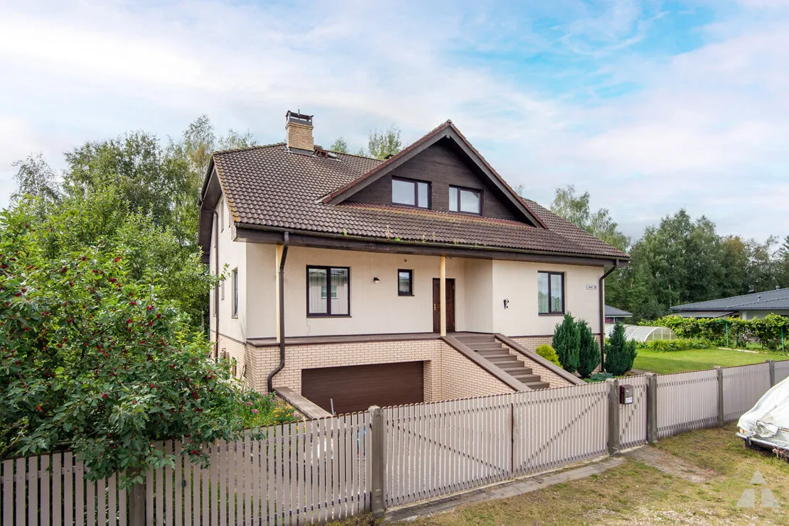 Baloži, Arāju iela 14