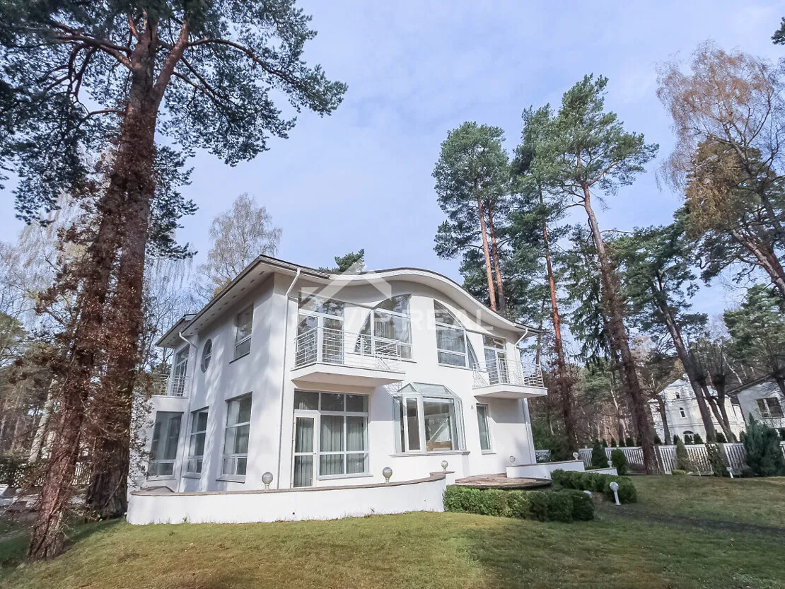 Jūrmala, Lielupe, Ernesta Birznieka-Upīša iela