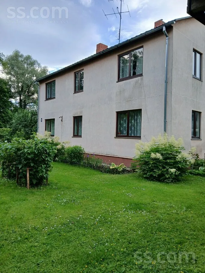 Brīvības 85, Ogre