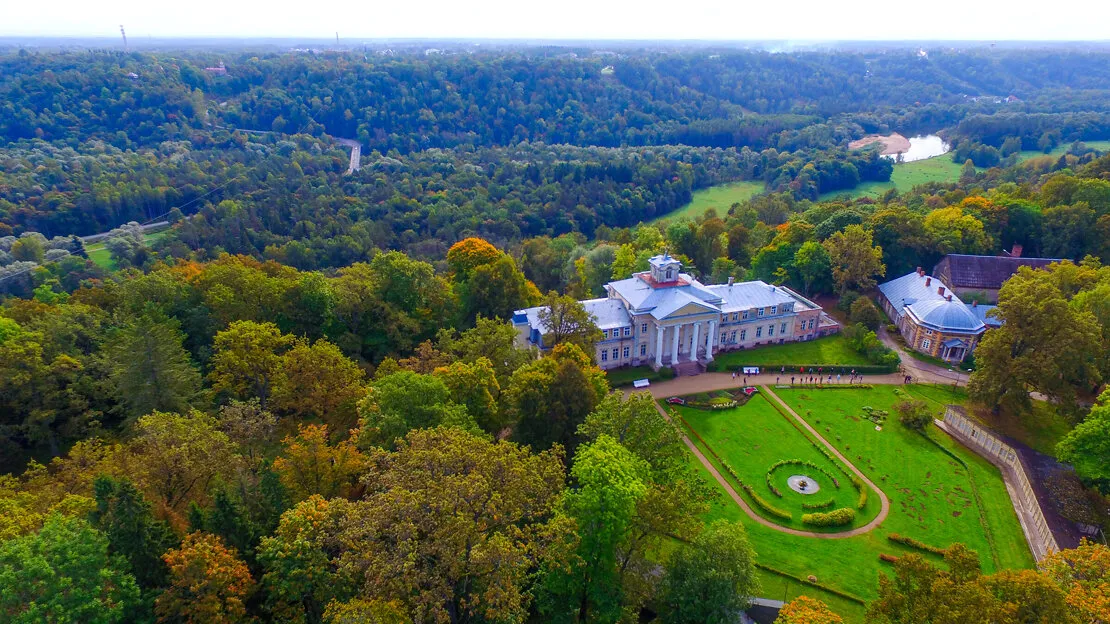 Sigulda, Mednieku iela 3