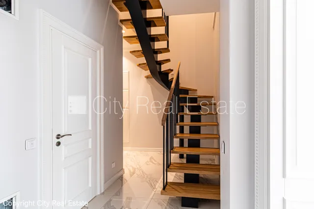Rīga, Centrs, Elizabetes iela 18 — foto 5