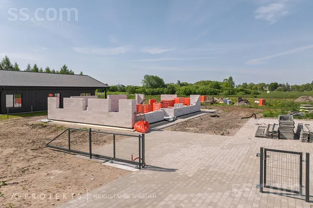Robežu iela 7, Grobiņa — foto 3