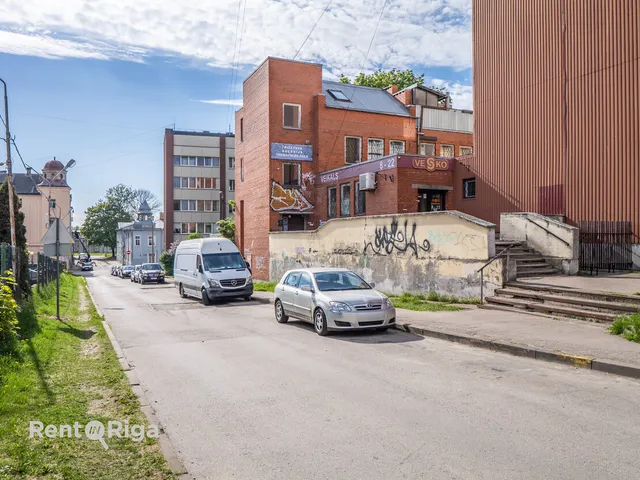 Rīga, Sarkandaugava, Lāpstu iela 4 — foto 4