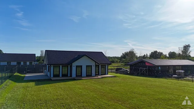 Liepāja, Liepaja, Zemeņu Iela 7 — фото 2