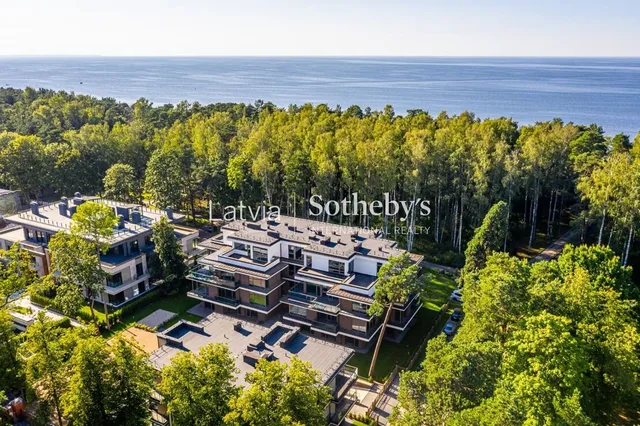 Jūrmala, Dzintari, Dzintaru prospekts — фото 3