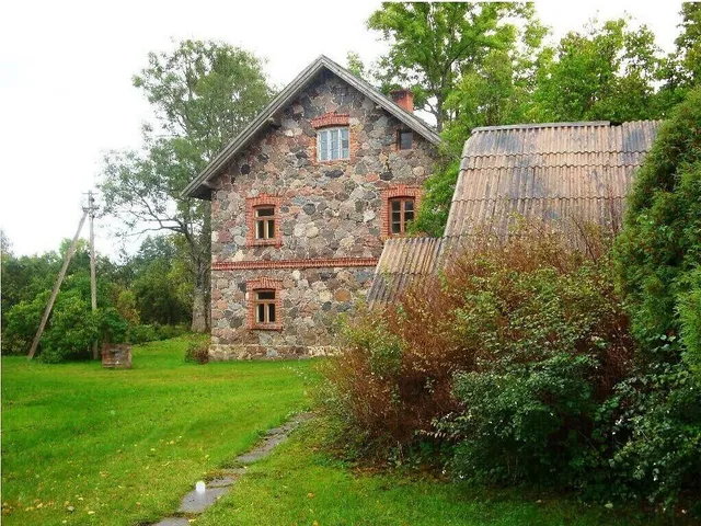 Limbažu nov., Lāņi, Muižas iela — foto 2