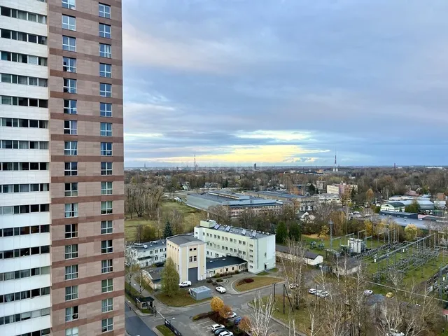 Rīga, Pleskodāle-Šampēteris, Lielirbes iela — фото 4