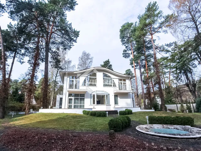 Jūrmala, Lielupe, Ernesta Birznieka-Upīša iela — foto 2