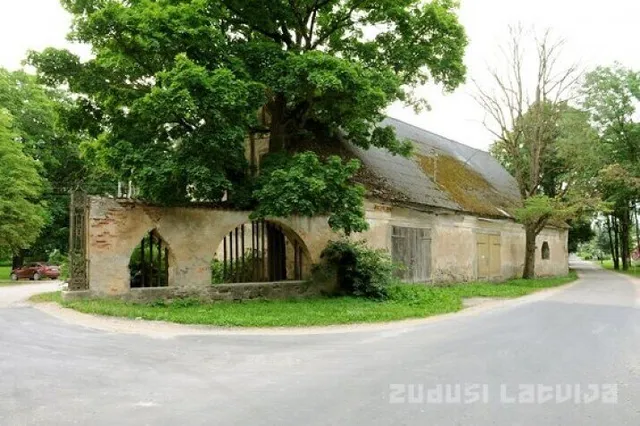 Tukuma nov., Lestenes pag., Lestenes muiža 1 — foto 4