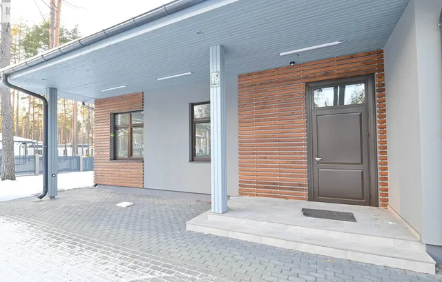 Baltezers, Astrīdas iela 19 — foto 2