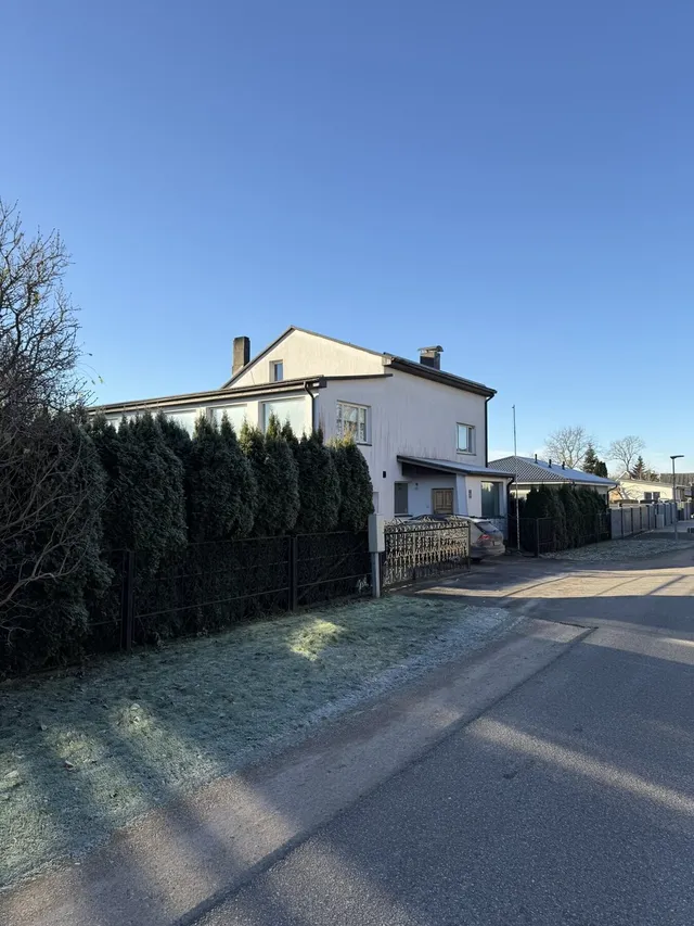Grobiņa, Ālandes iela 26 — foto 4