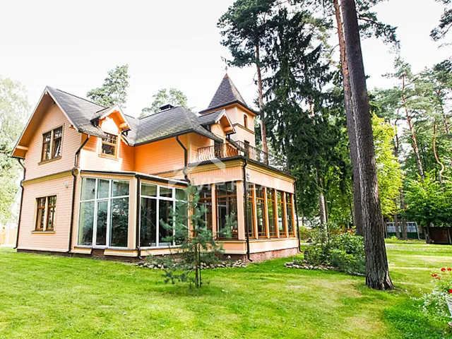 Jūrmala, Dzintari, Edinburgas prospekts — фото 2