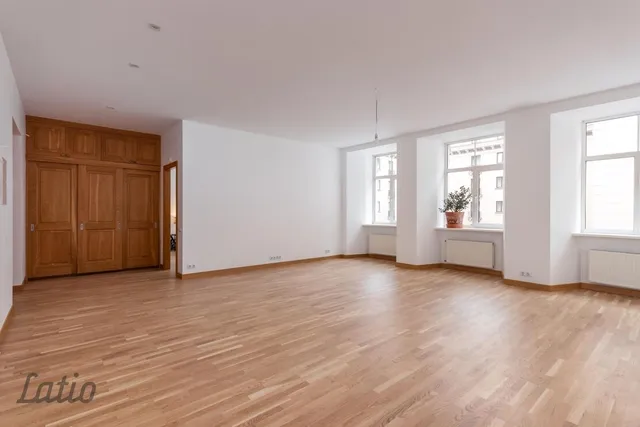 Rīga, Vecrīga, Vaļņu iela 21 — foto 4