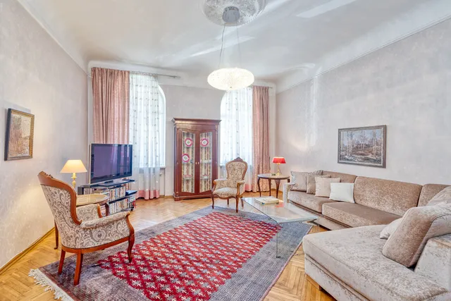 Rīga, Centrs, Baznīcas iela 35 — foto 3