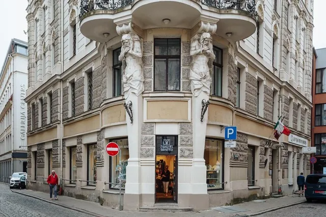 Rīga, Centrs, Teātra iela 9 — фото 4