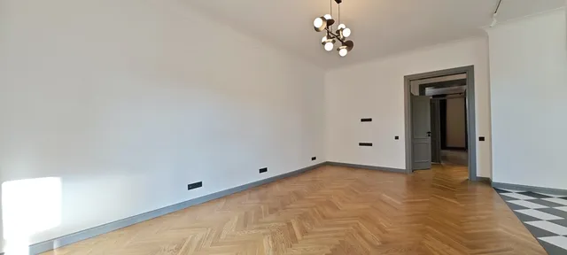Rīga, Centrs, Skolas iela 22A — foto 3