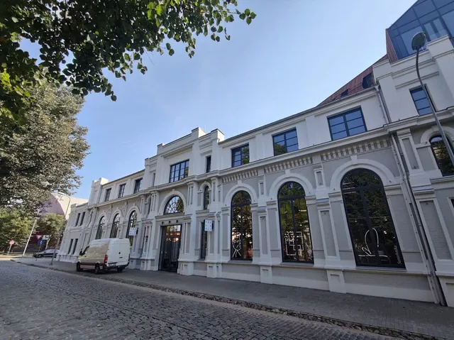 Rīga, Centrs, Strēlnieku iela 8 — foto 3
